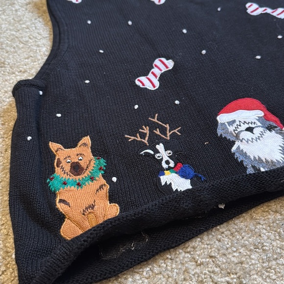 Bechamel Knit Sweater Vest Santa Dogs Ugly Christmas Black Embroidered - Picture 7 of 7